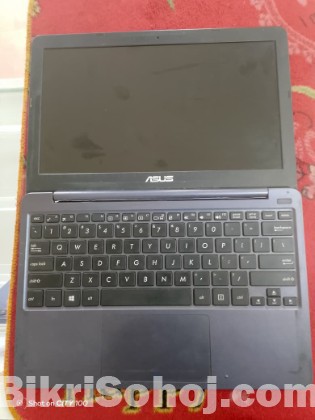 Asus E203mah